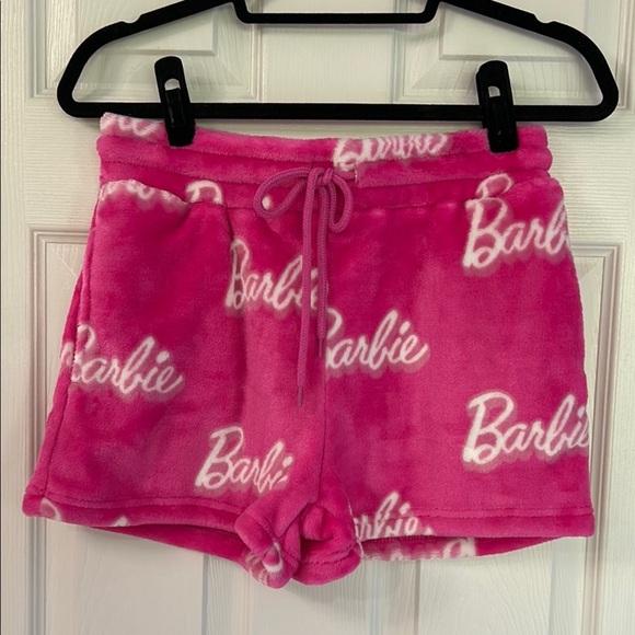 2333- Pink Barbie Fleece Shorts Size XL NWT - Picture 1 of 9